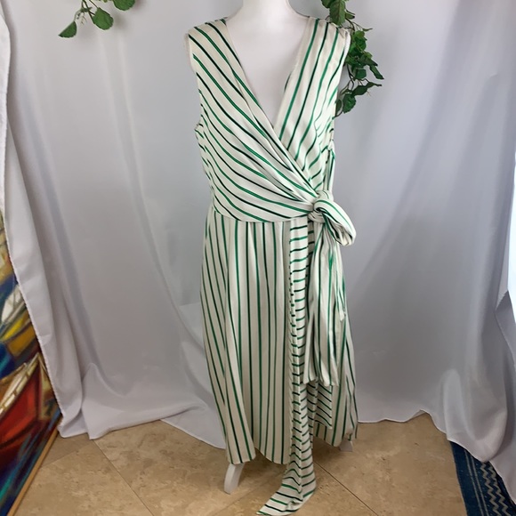 Halogen Faux Wrap Dress - Picture 15 of 16